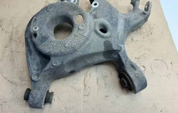 Ford Mustang VI Rear upper control arm/wishbone 5K651