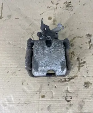 Opel Insignia A Rear brake caliper