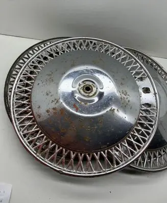Moskvich 412 R13 wheel hub/cap/trim 