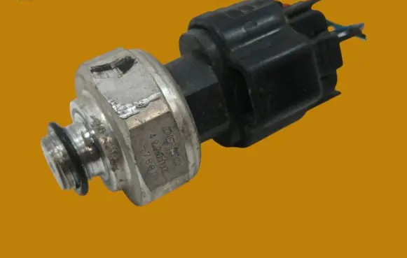 Sensor