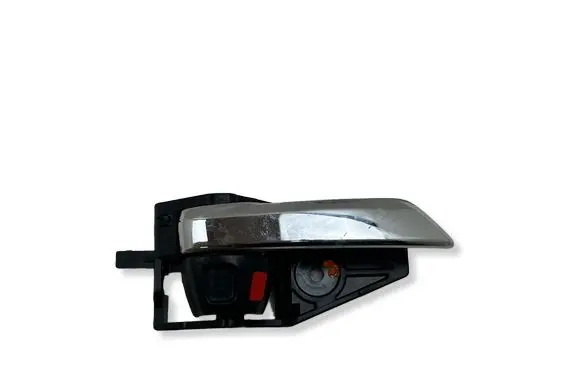 Suzuki Kizashi Front door interior handle 