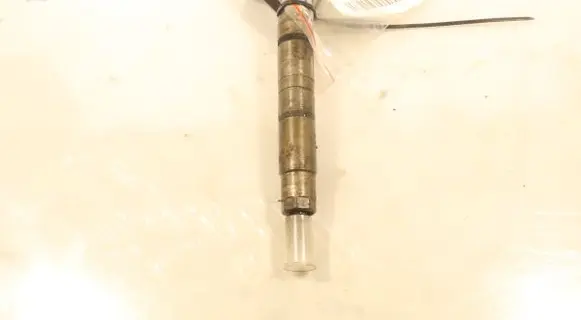 BMW 1 E81 E87 Fuel injector 0445116001