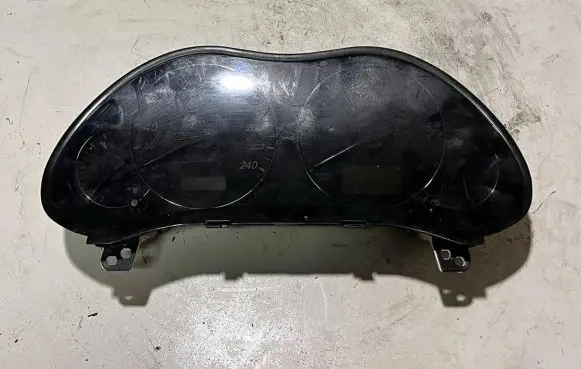 Toyota Avensis T250 Speedometer (instrument cluster) 8380005C00C MB2574305295
