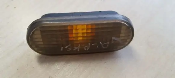 Volkswagen Polo III 6N 6N2 6NF Front fender indicator light 3a0949117b