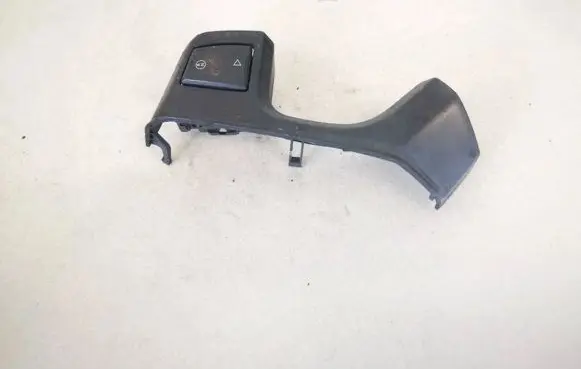 Steering wheel buttons/switches