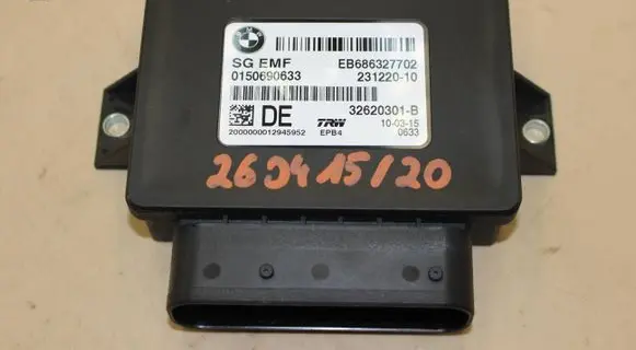 BMW 5 F10 F11 Hand brake control module 6863277 23122010 32620301B