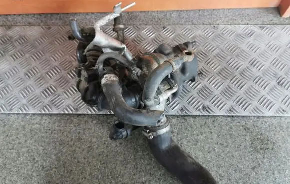 Audi A4 S4 B6 8E 8H Turbo 058145703J