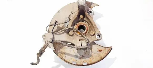 Front wheel hub