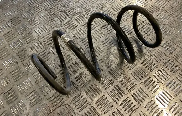 BMW 1 F20 F21 Front coil spring 5457323