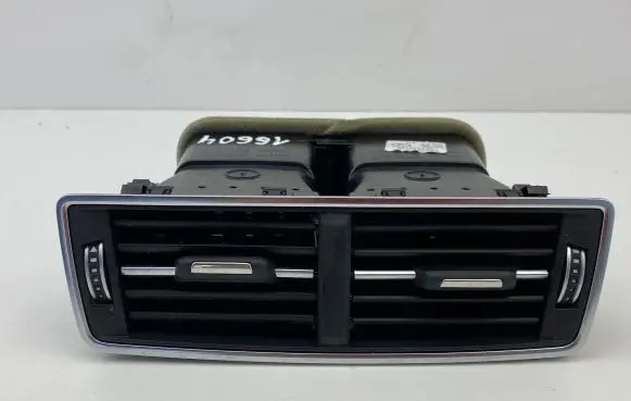 Audi Q7 4M Dash center air vent grill 4M0819203C 9240005 0985100001