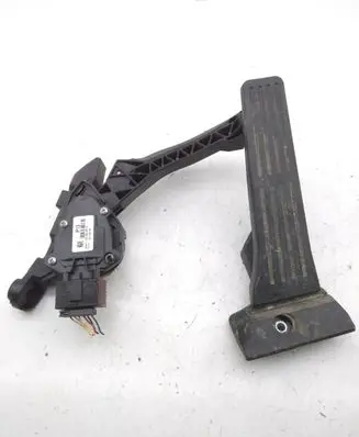 Hyundai i30 Accelerator throttle pedal 32700XXXXX