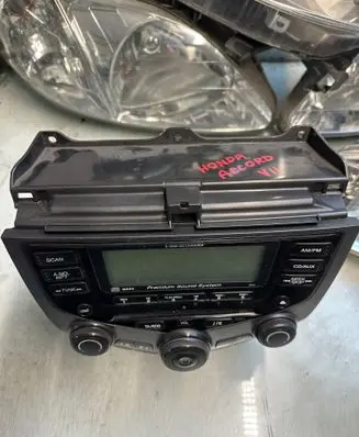 Honda Accord Radio/CD/DVD/GPS head unit RG743RD