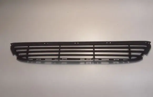 Volvo V40 Front bumper lower grill 31347091
