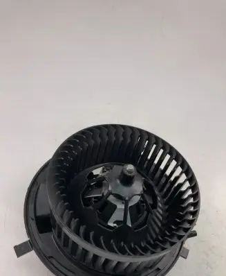 Volkswagen PASSAT B8 Heater fan/blower 3Q1819021A