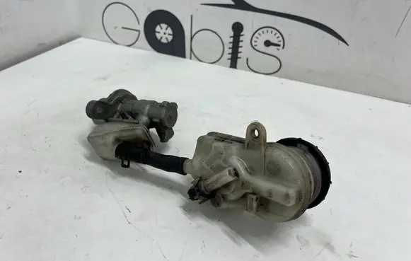 Honda CR-V Master brake cylinder 0204Y24358