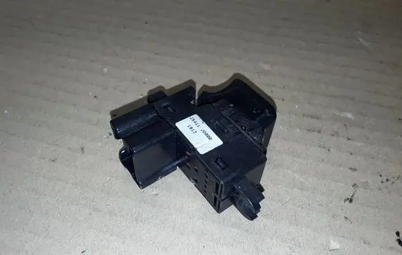 Nissan Qashqai Electric window control switch 25411JD000