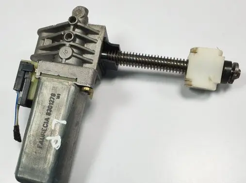 BMW 7 E65 E66 Seat adjustment motor 0390201960