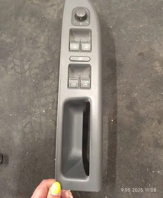 Volkswagen Golf Plus Electric window control switch 1K4959857A 1K0959565H 5M1867371C