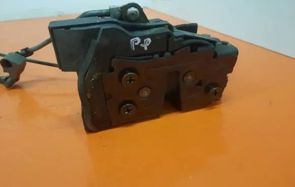Audi A8 S8 D3 4E Front door lock 3N6A-A21812