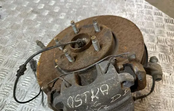 Opel Astra K Front wheel hub