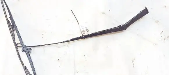 Ford Focus Front wiper blade arm xs4117527aa