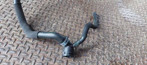 Volkswagen Tiguan Allspace Engine coolant pipe/hose 5QN122157CF