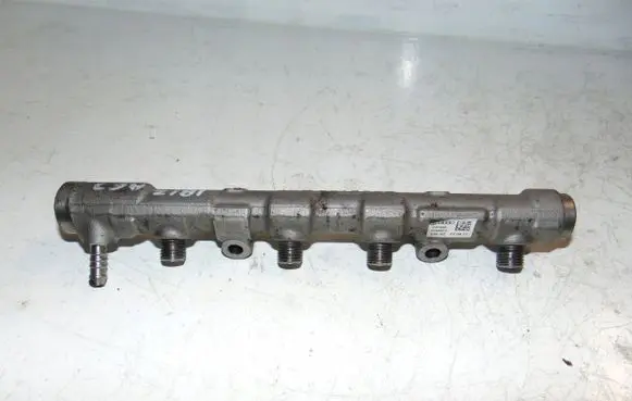 Seat Ibiza IV (6J,6P) Fuel main line pipe 03P089