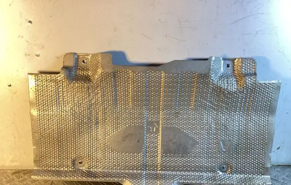 Toyota RAV 4 (XA50) Exhaust heat shield 
