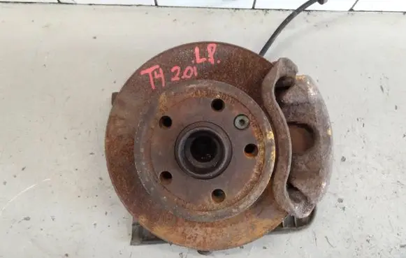Volkswagen Transporter - Caravelle T4 Front wheel hub spindle knuckle