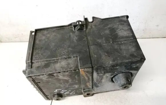 Battery box tray