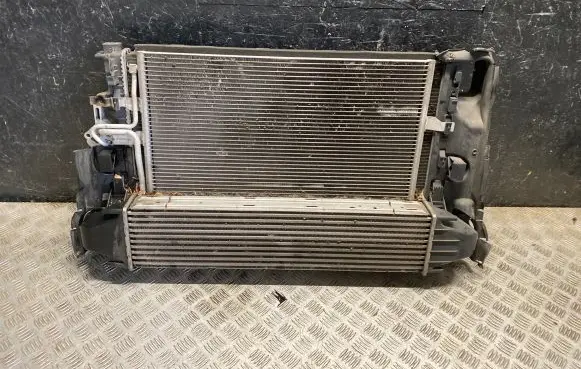 Volvo XC60 Coolant radiator 31273910