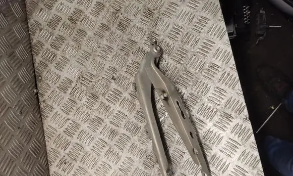 Volvo XC70 Engine bonnet/hood hinges 