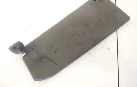 Sun visor