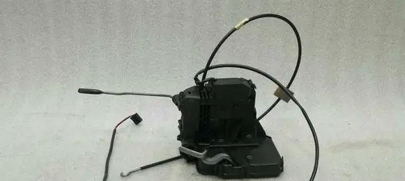 Mercedes-Benz SLK R171 Front door lock A1717202635