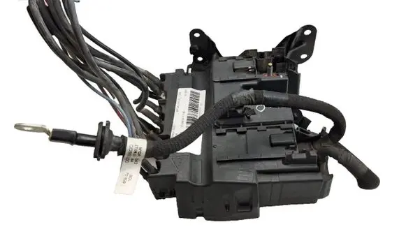 Peugeot 3008 II Fuse module 9822465180