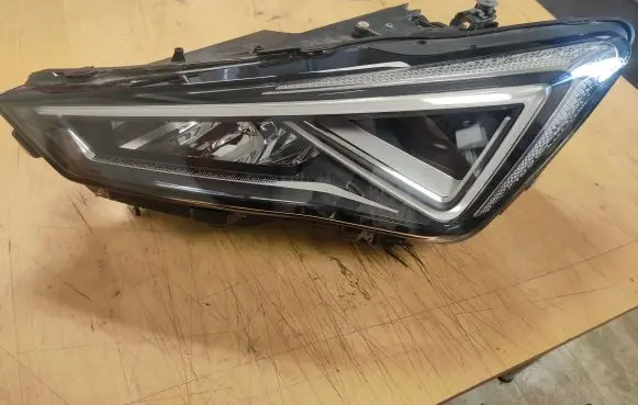 Seat Tarraco Headlight/headlamp 5FJ941007C