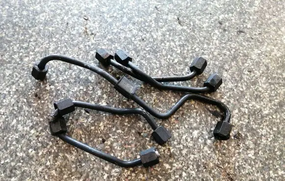 Mercedes-Benz C W203 Fuel injector supply line/pipe 