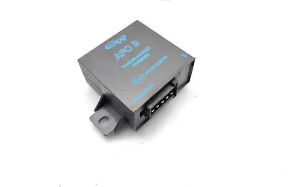 Mazda 3 III Tow bar trailer control unit/module 52400532C