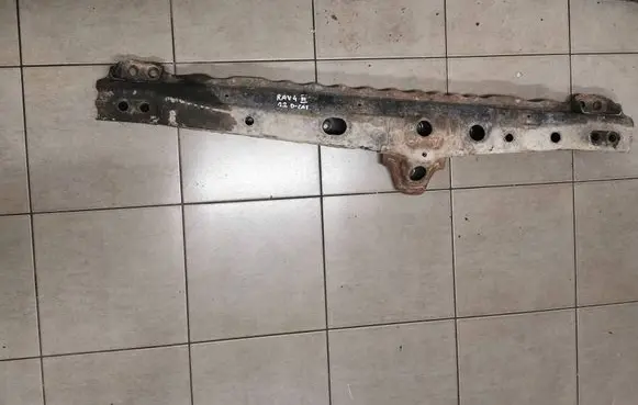 Toyota RAV 4 (XA30) Front bumper support beam 
