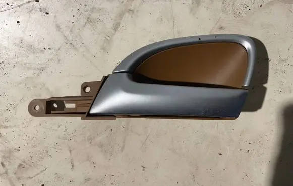 Porsche Cayenne (9PA) Rear door interior handle 7L5837113A