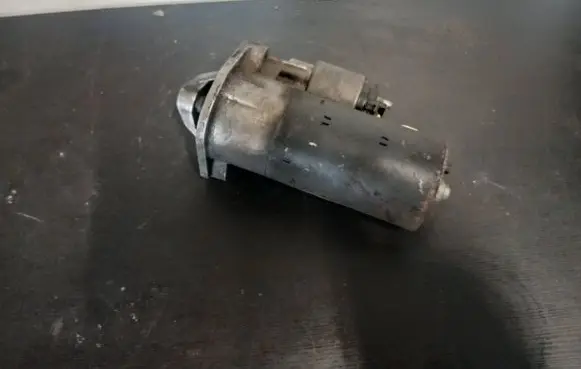 Volvo XC90 Starter motor 1005831253
