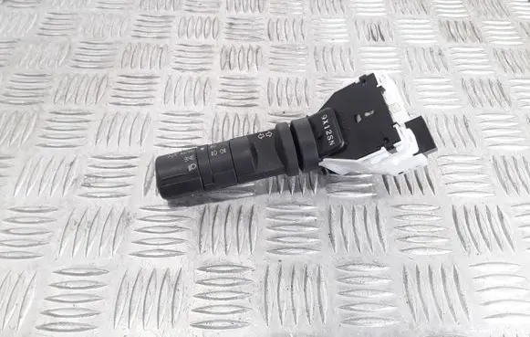 Nissan Qashqai Indicator stalk NILES14425