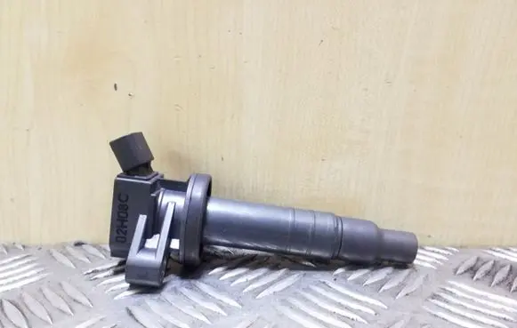 Toyota Corolla E120 E130 High voltage ignition coil 9008019019