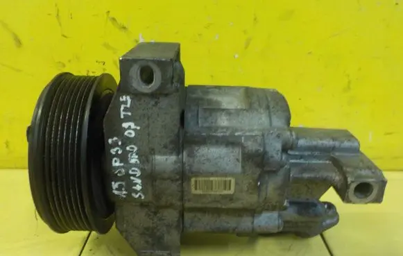 Dacia Sandero II Air conditioning (A/C) compressor (pump) 92600216R