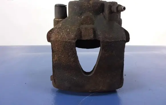 Skoda Octavia Mk2 (1Z) Front brake caliper