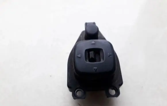 Mazda 2 Wing mirror switch B25D66600
