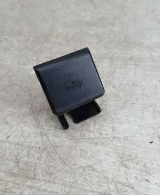 Mazda 6 Engine bonnet (hood) release handle