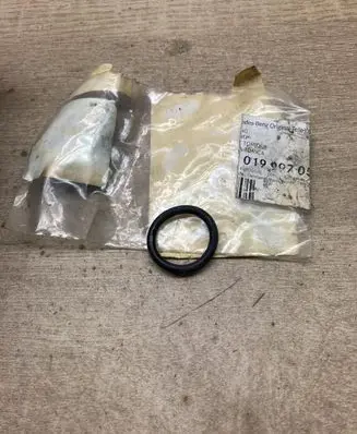 Mercedes-Benz ML W166 Oil filter mounting bracket 0199970545 A0199970545