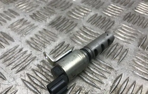 Lexus GS 250 350 300H 450H Valve oil control 3380105000