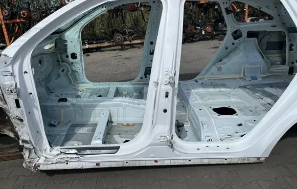 KIA Sorento IV Sill 